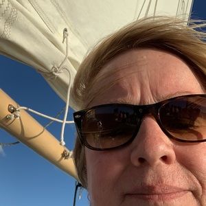 Meet your Posher, Kay